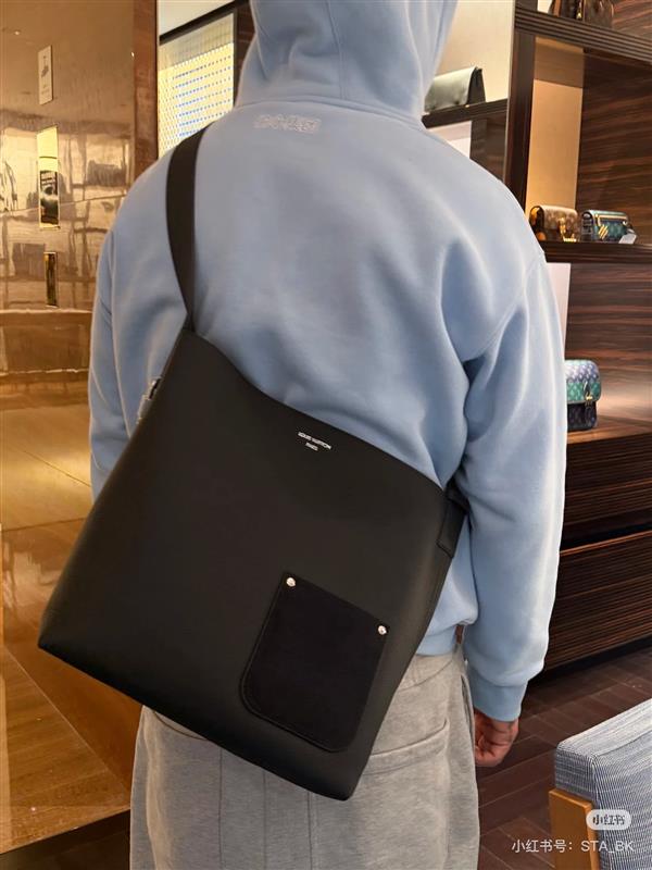 2026120181654849 270